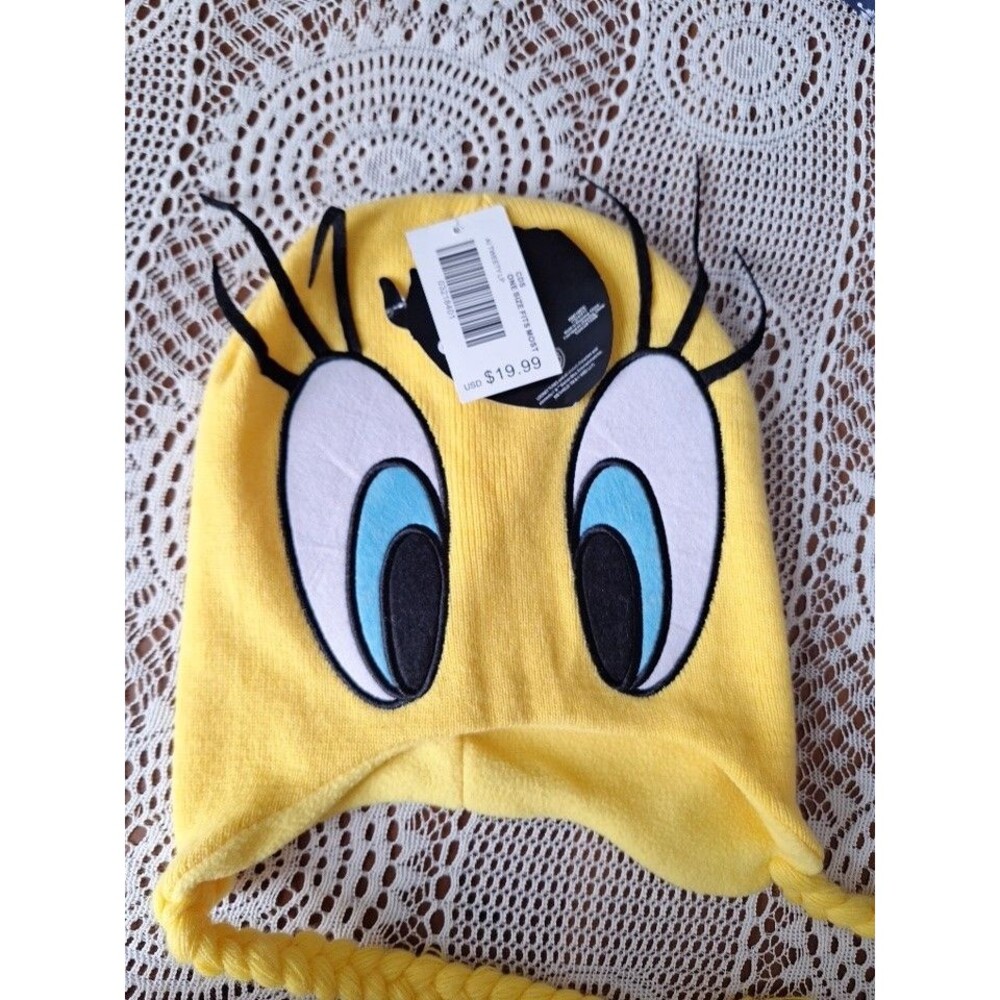 Tweety Bird Hat Knit Hat New With Tags - Spencer's WB Looney Tunes Cute Big Eyes